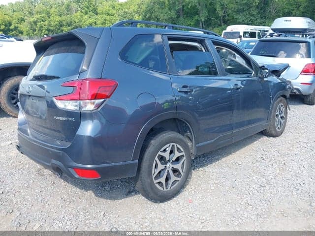 2022 SUBARU FORESTER PREMIUM 4