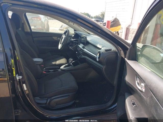 2019 KIA FORTE FE 5