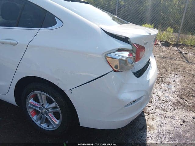 2017 CHEVROLET CRUZE LT AUTO 6