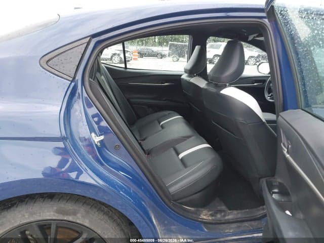 2025 TOYOTA CAMRY SE 8