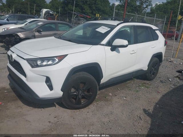 2020 TOYOTA RAV4 XLE 2