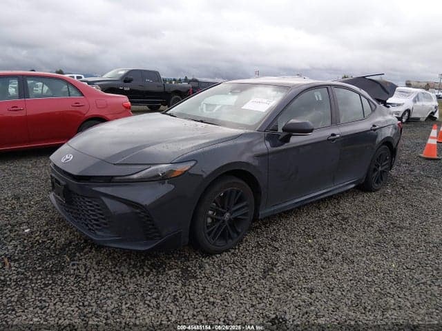 2025 TOYOTA CAMRY SE 2