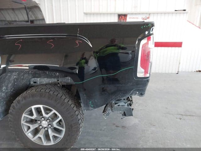 2022 GMC CANYON 4WD SHORT BOX AT4 - LEATHER 6