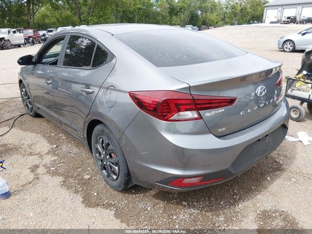 2019 HYUNDAI ELANTRA SE 3