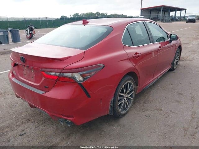 2023 TOYOTA CAMRY SE 4