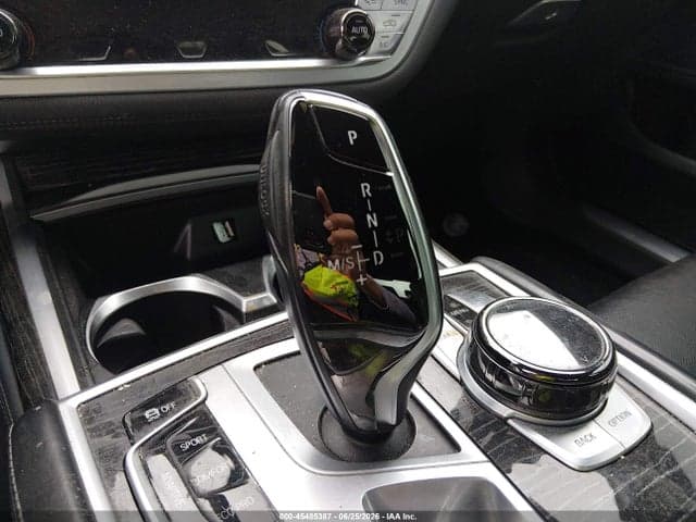 2017 BMW 750I 20