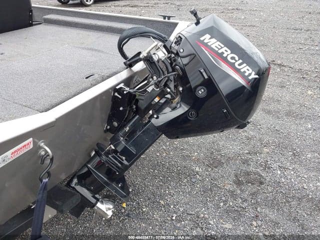 2025 CRESTLINER OTHER 10