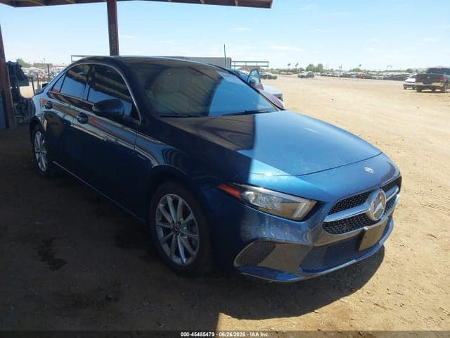 2019 MERCEDES-BENZ A 220 - 1