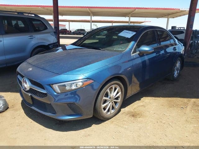 2019 MERCEDES-BENZ A 220 2