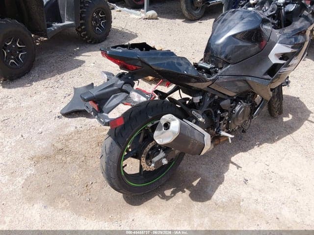 2022 KAWASAKI EX400 4