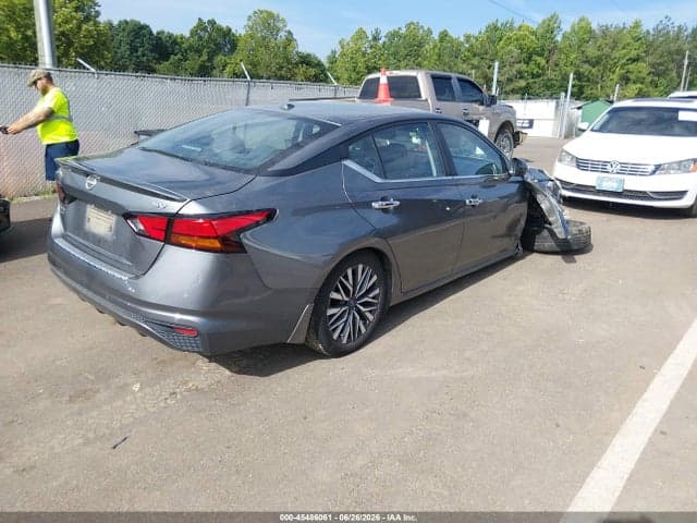 2023 NISSAN ALTIMA SV FWD 4