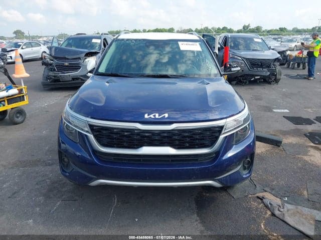 2022 KIA SELTOS S 13