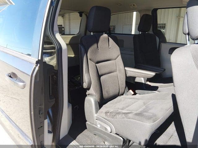 2017 DODGE GRAND CARAVAN SE 8
