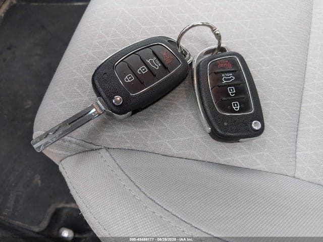 2018 HYUNDAI TUCSON SE 11