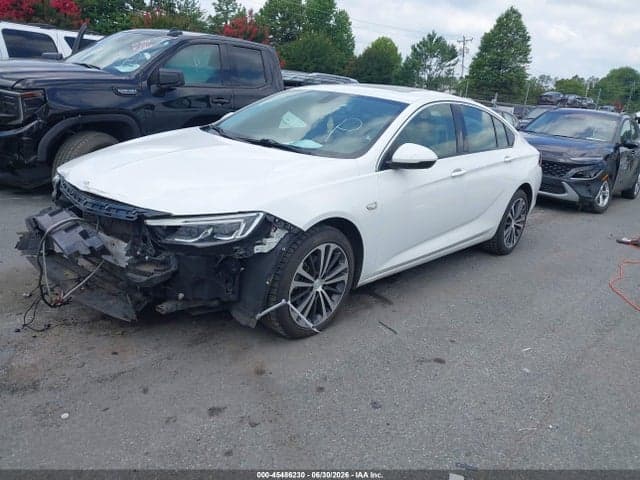 2018 BUICK REGAL SPORTBACK ESSENCE 2