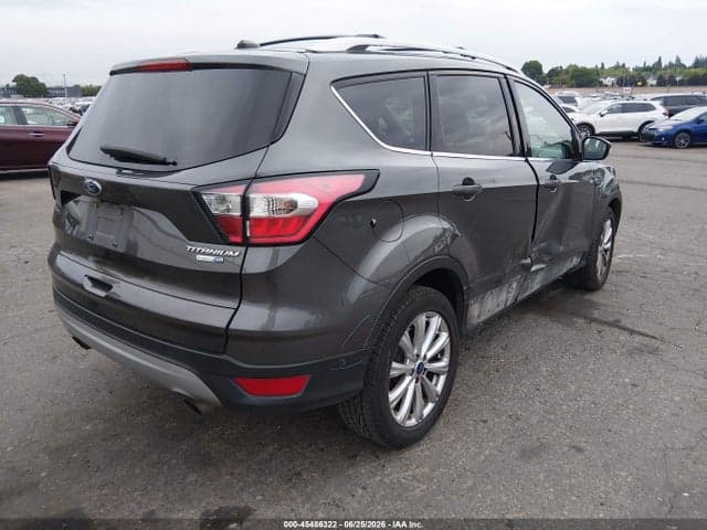 2017 FORD ESCAPE TITANIUM 4