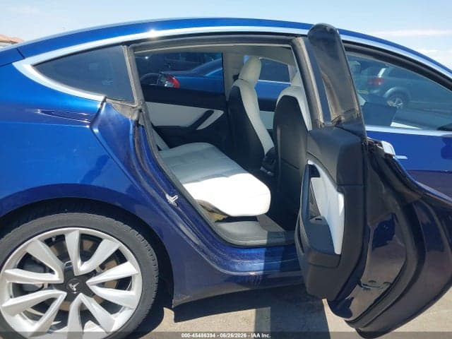 2018 TESLA MODEL 3 LONG RANGE/PERFORMANCE 8