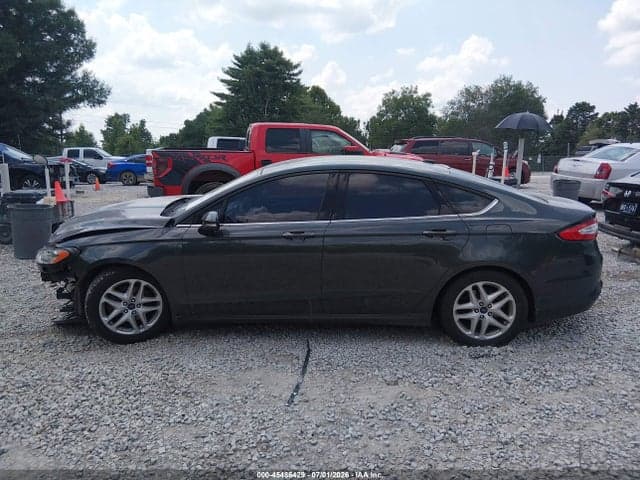 2016 FORD FUSION SE 13