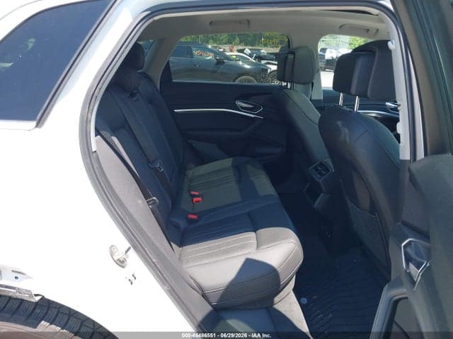 2019 AUDI E-TRON PREMIUM PLUS 8