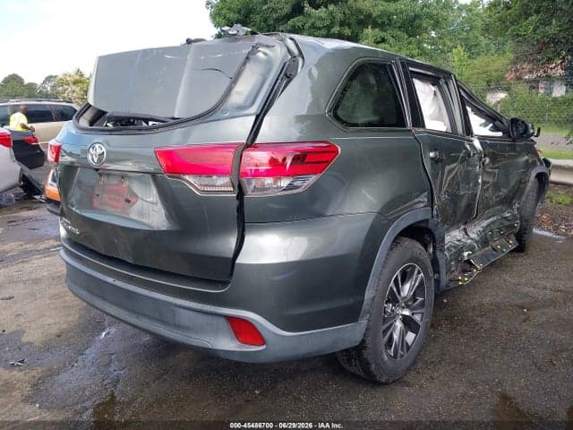 2018 TOYOTA HIGHLANDER LE 4
