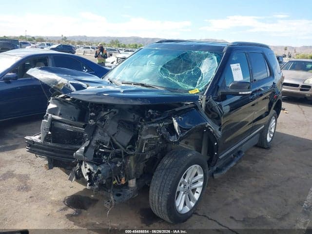 2017 FORD EXPLORER XLT 2