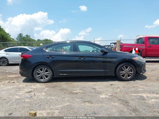 2017 HYUNDAI ELANTRA SE 13
