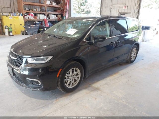 2023 CHRYSLER PACIFICA TOURING L 2