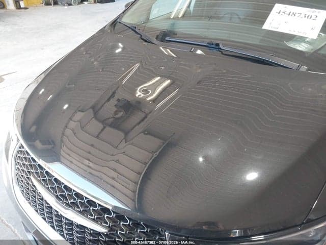 2023 CHRYSLER PACIFICA TOURING L 6