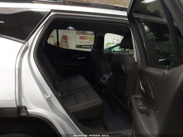 2022 GMC TERRAIN AWD SLE 8
