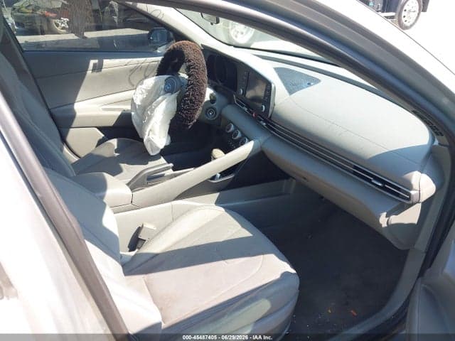2021 HYUNDAI ELANTRA SE 5