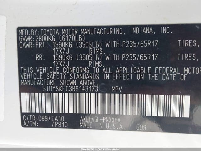 2024 TOYOTA SIENNA XLE 9