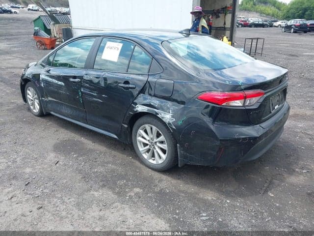 2024 TOYOTA COROLLA LE 3