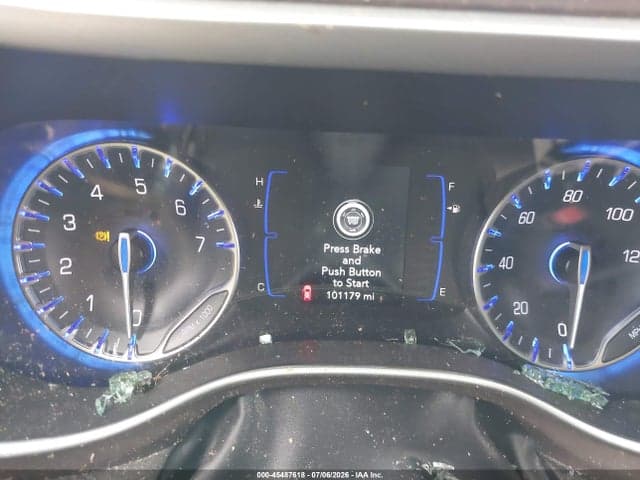2023 CHRYSLER VOYAGER LX 7