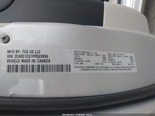 2023 CHRYSLER VOYAGER LX 9
