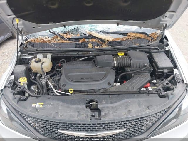 2023 CHRYSLER VOYAGER LX 10
