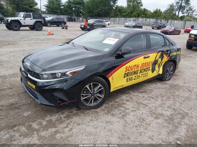 2022 KIA FORTE LXS 2