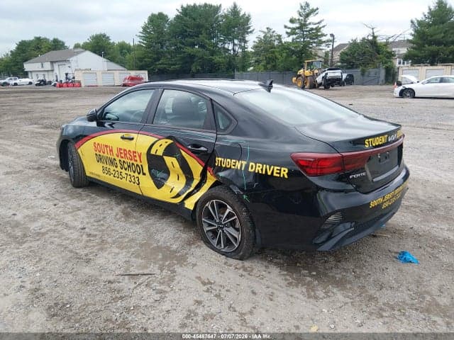 2022 KIA FORTE LXS 3