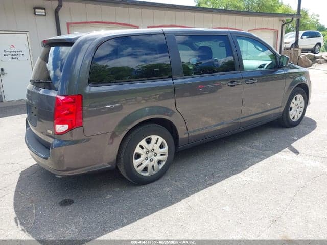 2018 DODGE GRAND CARAVAN SE 4
