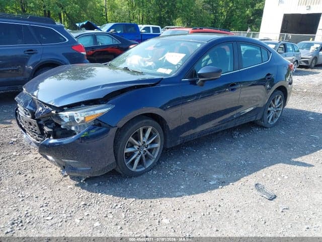 2018 MAZDA MAZDA3 TOURING 2