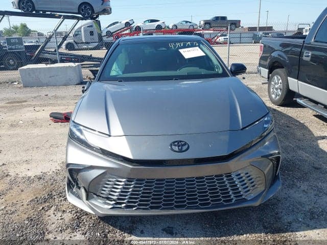 2025 TOYOTA CAMRY XSE 13