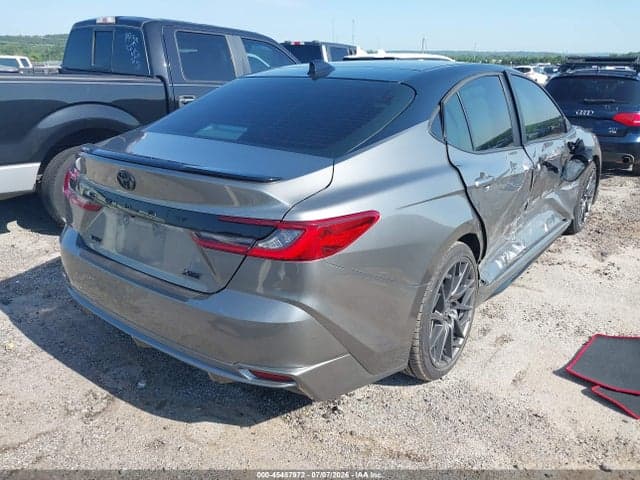 2025 TOYOTA CAMRY XSE 4
