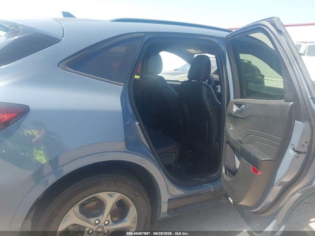 2023 FORD ESCAPE ST-LINE SELECT 8