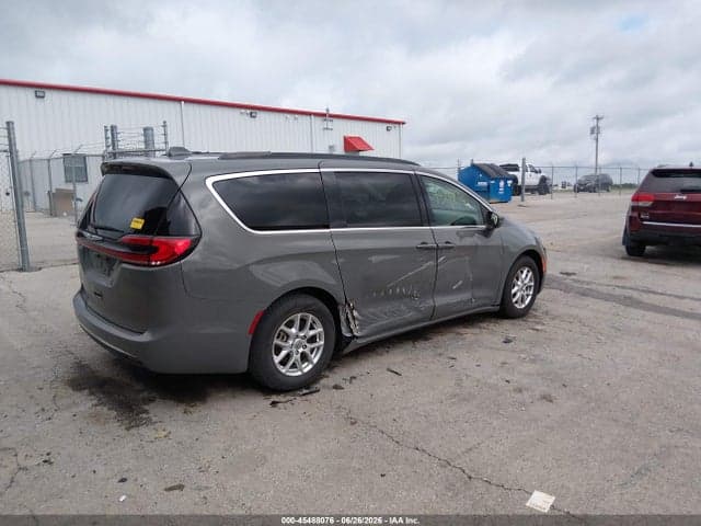 2022 CHRYSLER PACIFICA TOURING L 4
