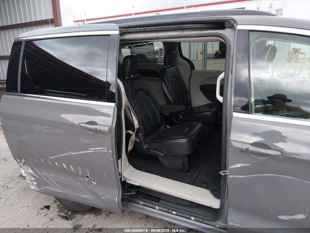 2022 CHRYSLER PACIFICA TOURING L 8
