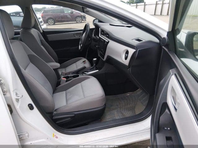 2017 TOYOTA COROLLA LE 5