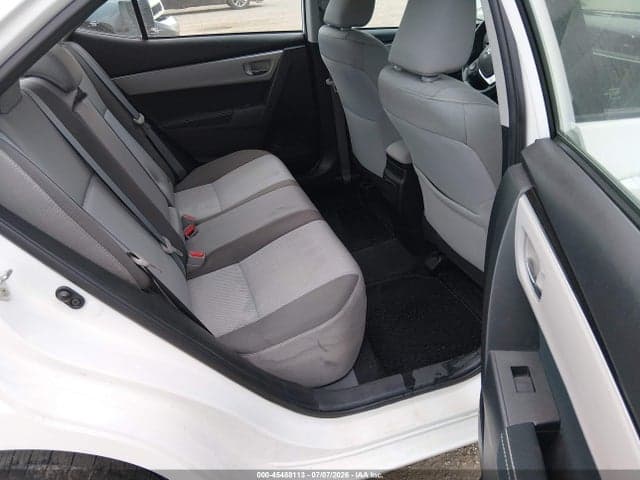 2017 TOYOTA COROLLA LE 8