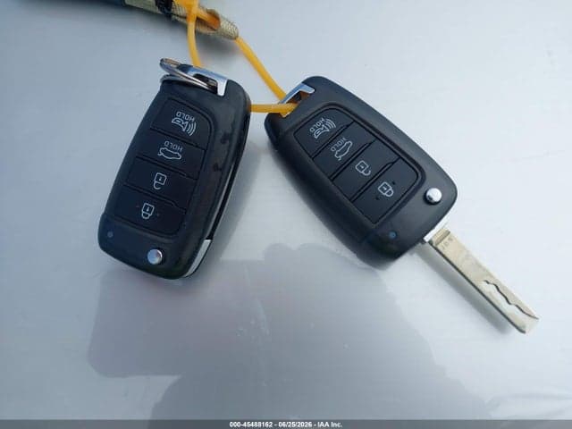 2023 HYUNDAI ELANTRA SE 11