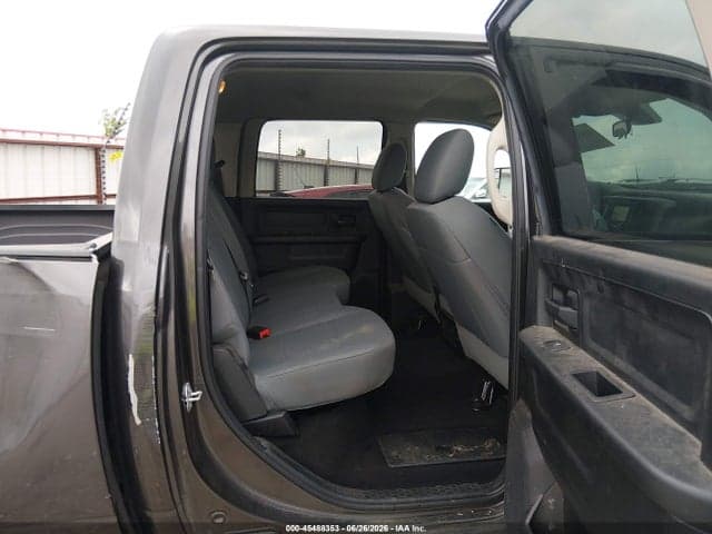 2018 RAM 1500 EXPRESS 4X4 5'7 BOX 8