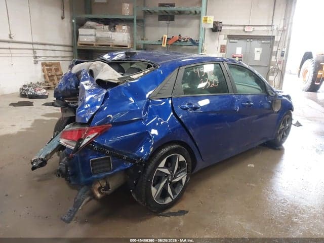 2023 HYUNDAI ELANTRA SEL 4