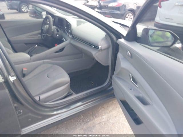 2026 HYUNDAI ELANTRA SE 5